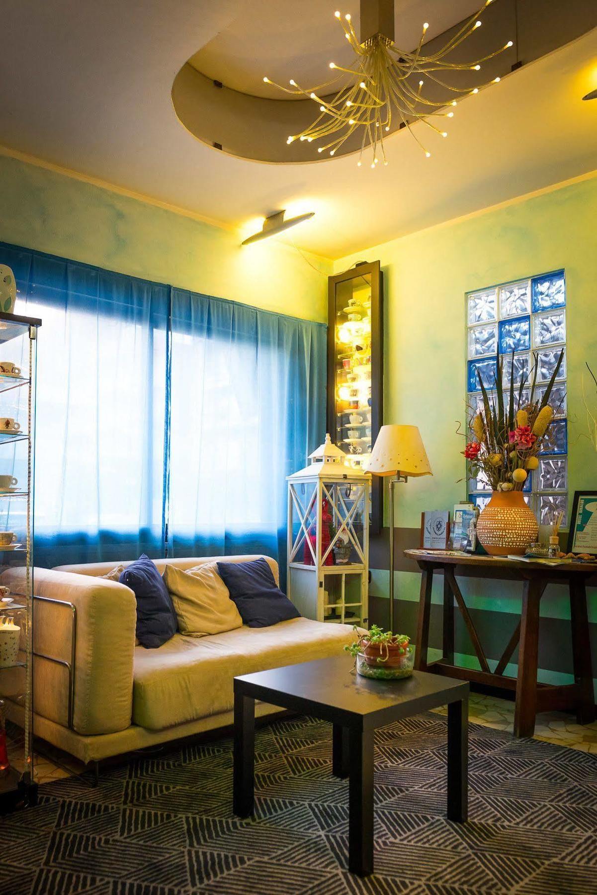 Hotel & Apartments Rinaldo Borgomanero Ngoại thất bức ảnh