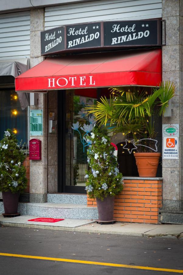 Hotel & Apartments Rinaldo Borgomanero Ngoại thất bức ảnh